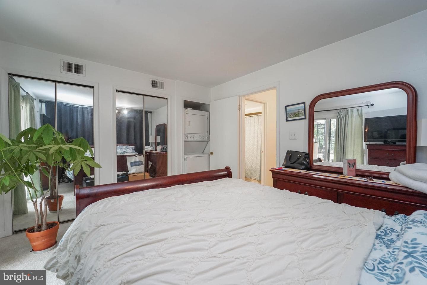 8 Queen Victoria Way photo 27