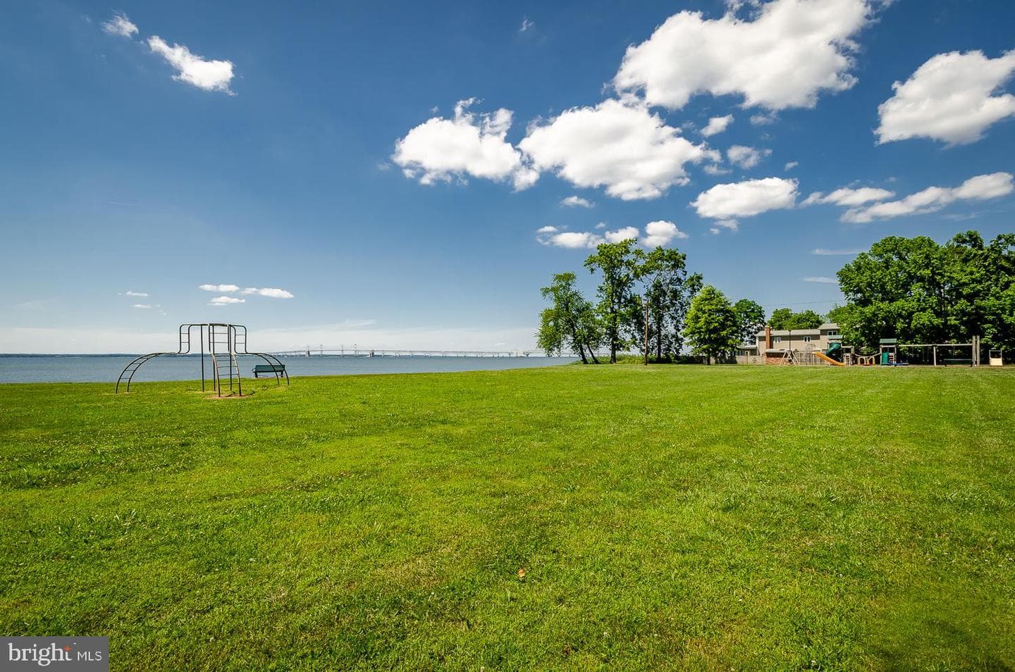 320 Mckay Road photo 48