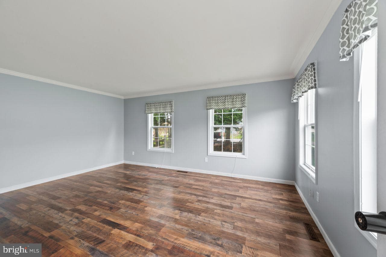 306 Overlook Drive photo 8