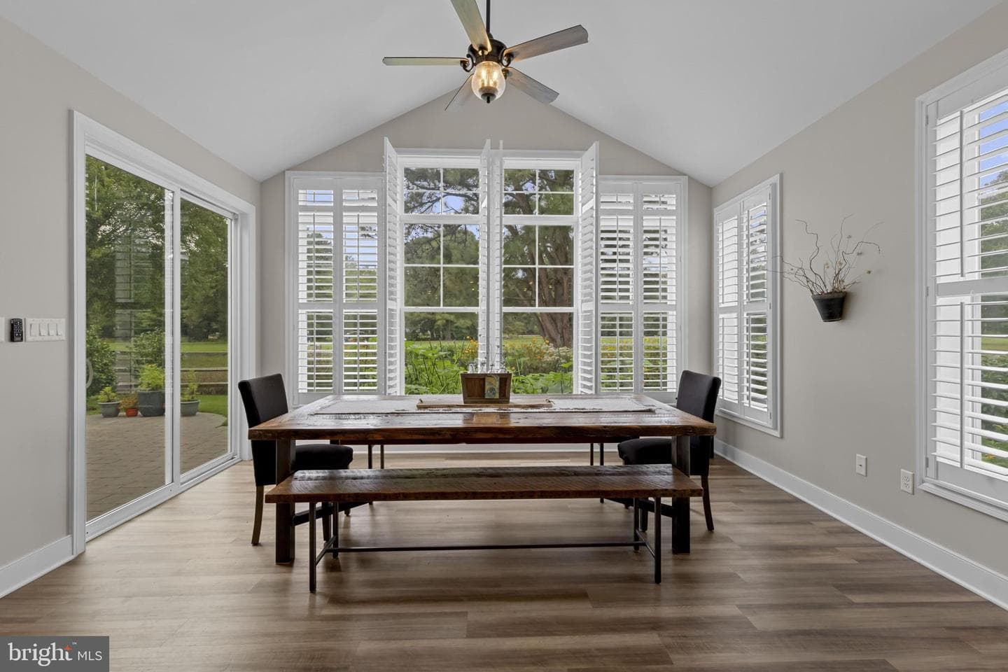 115 Masters Way photo 10
