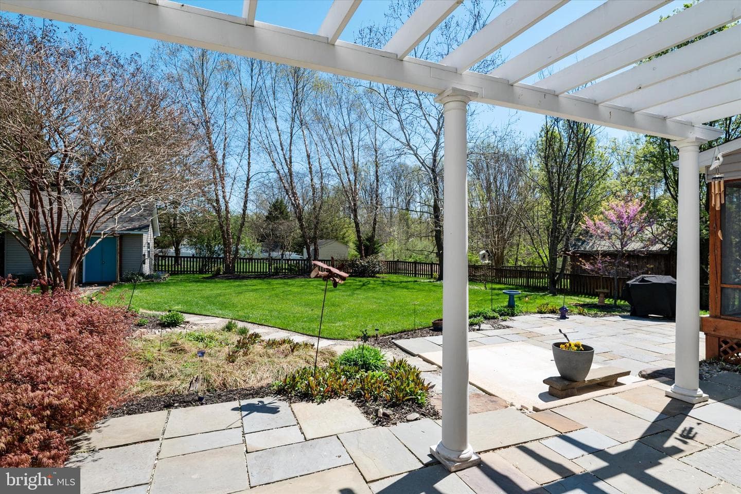 213 Edenderry Avenue photo 34