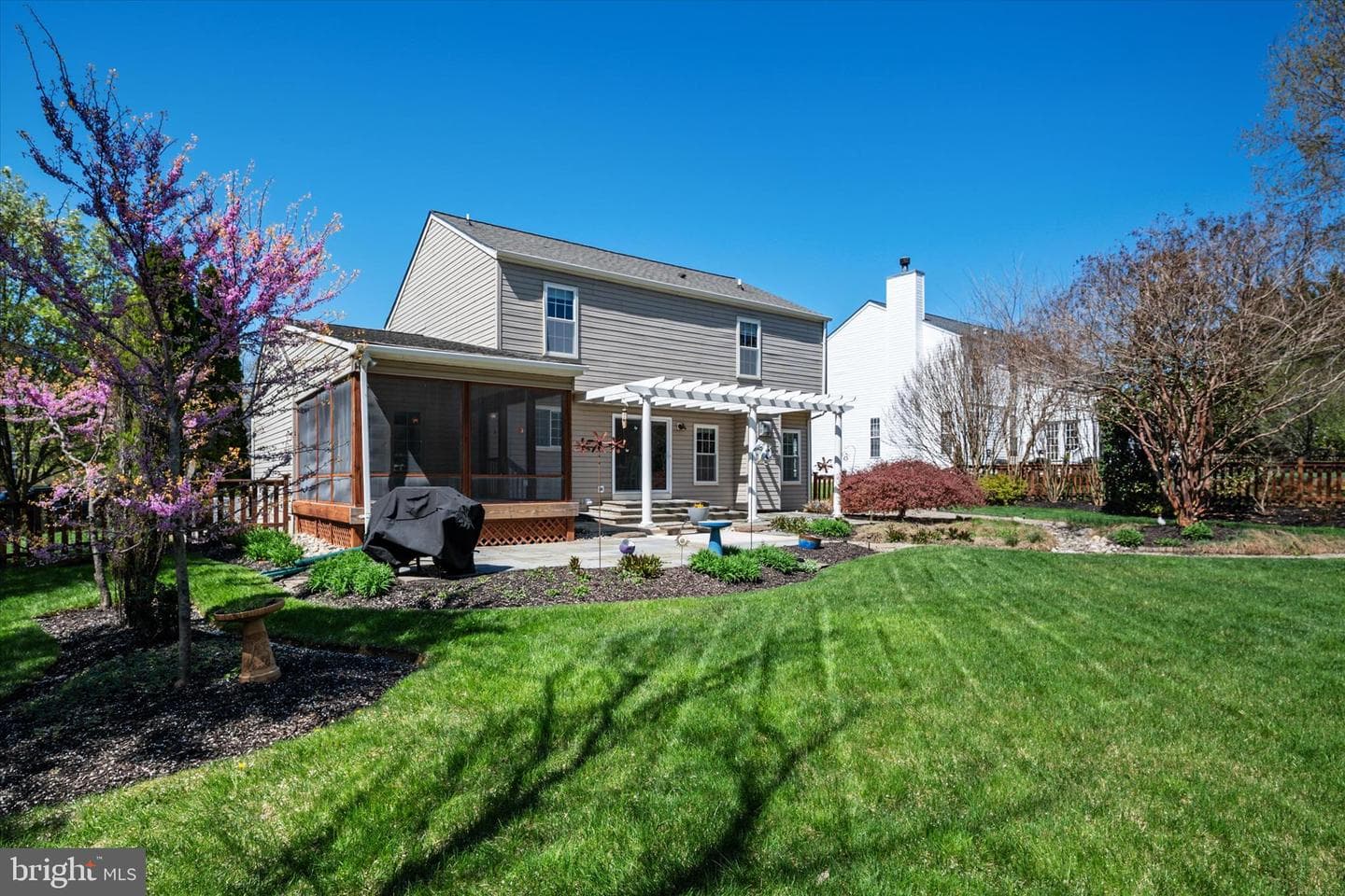 213 Edenderry Avenue photo 41