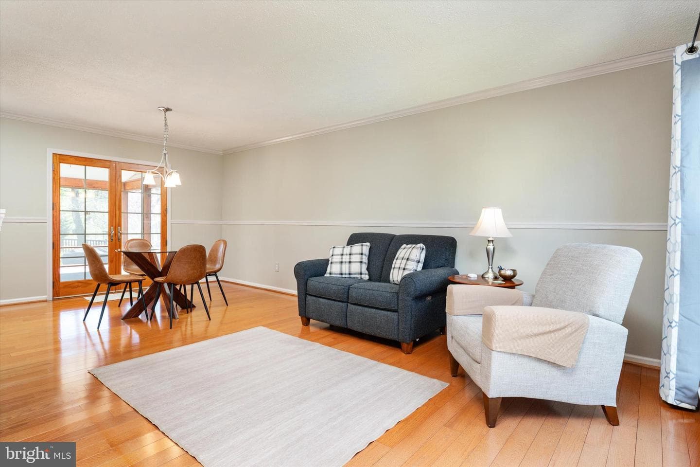 213 Edenderry Avenue photo 9
