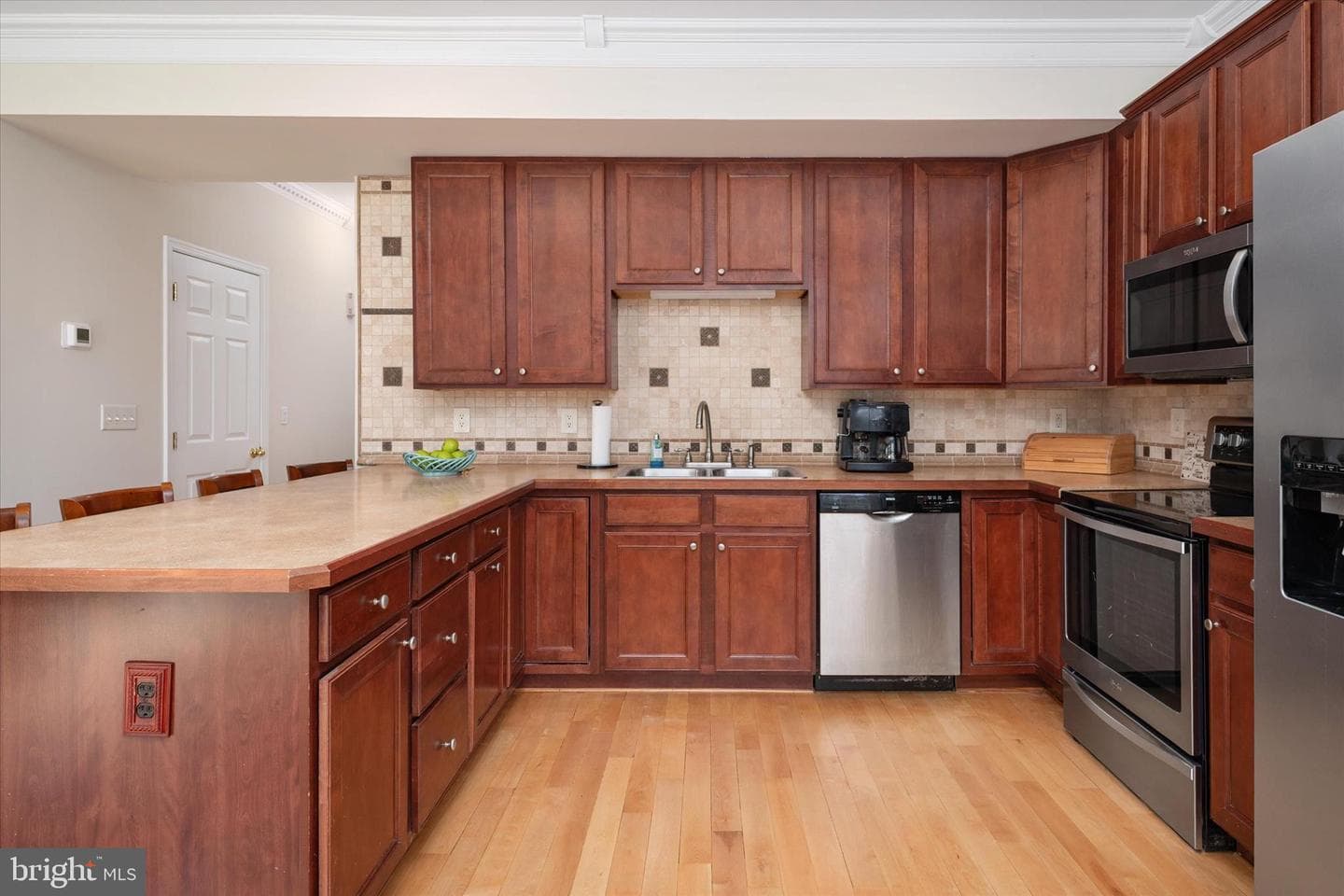 306 Schoolhouse Lane photo 11
