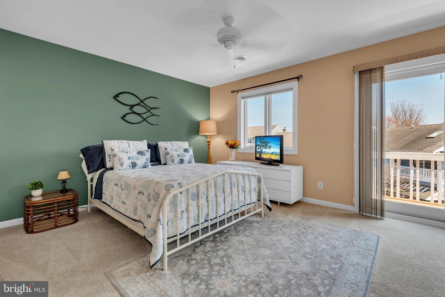 114 Bayview photo 33