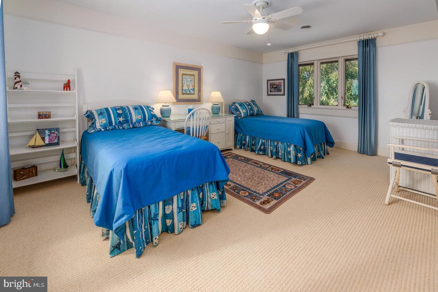 377 Hemsley Drive photo 24
