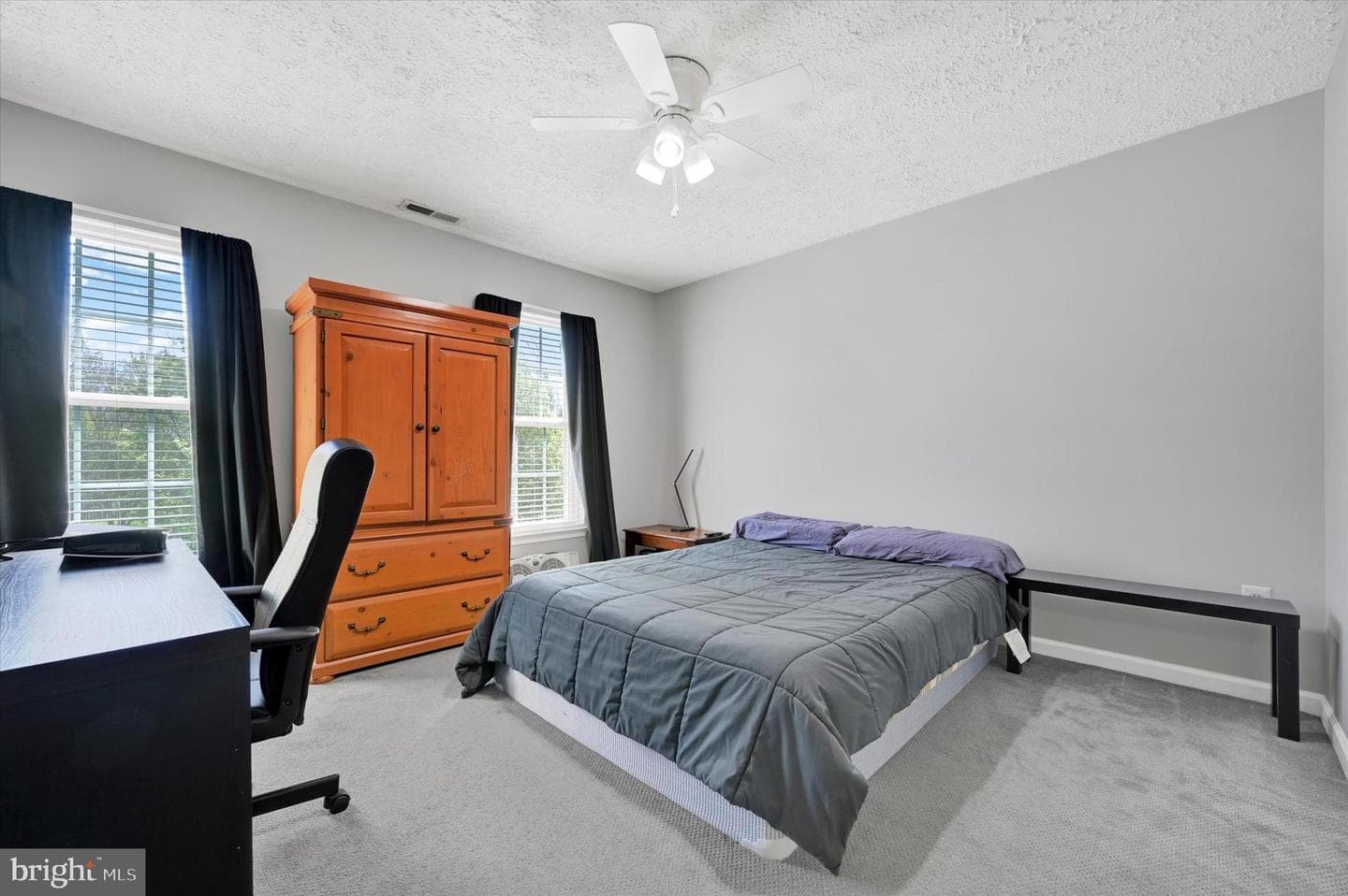 216 Edenderry Avenue photo 28