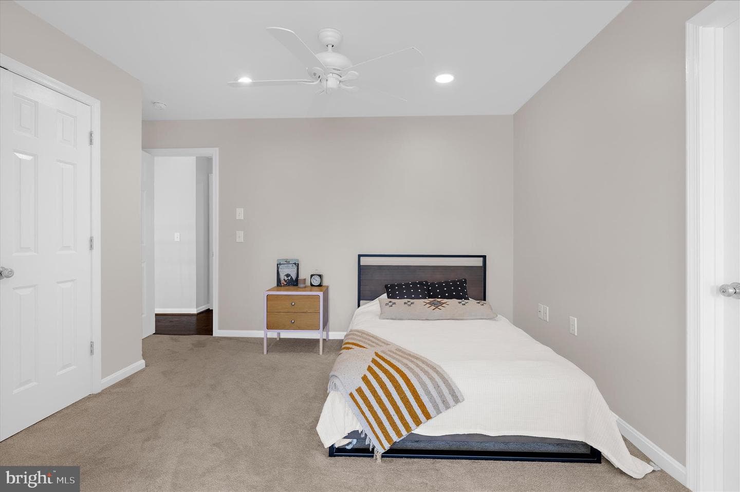 464 Web Foot Lane photo 46