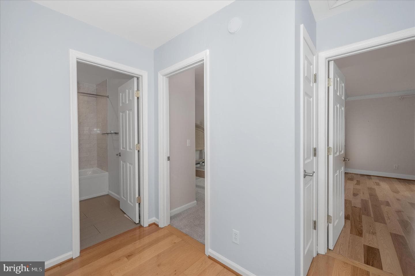 118 Bayview photo 44