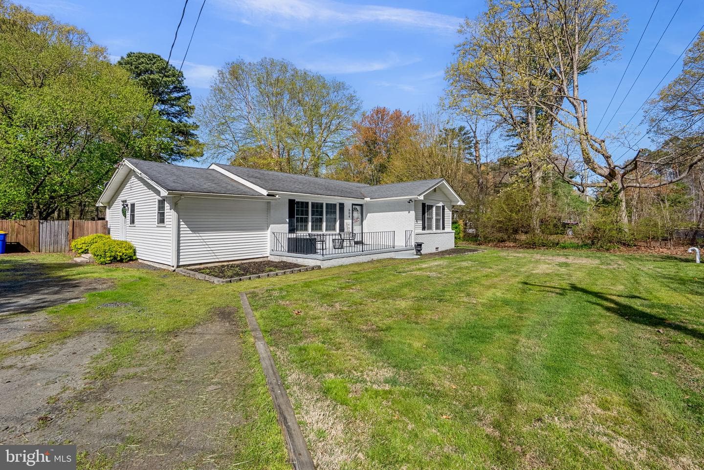 604 Perrys Corner Road photo 2