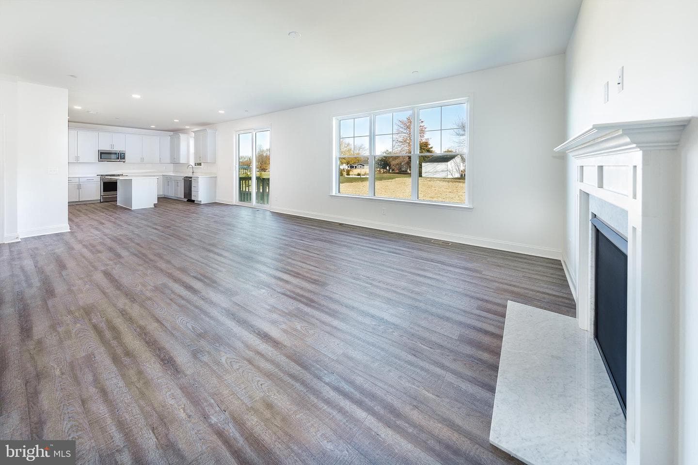 323 Chenowith Drive photo 18