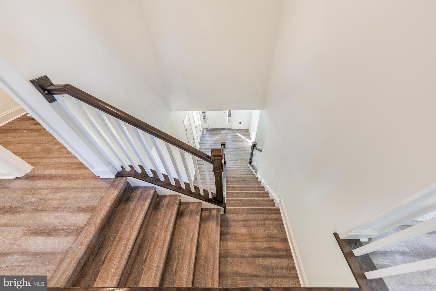 323 Chenowith Drive photo 20