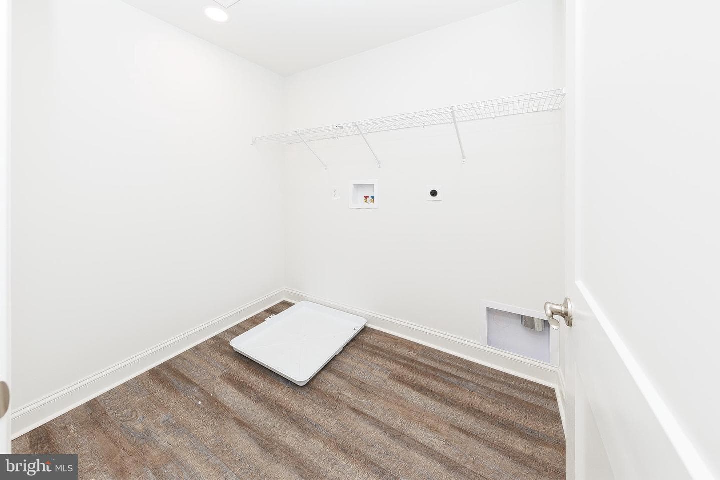 323 Chenowith Drive photo 31
