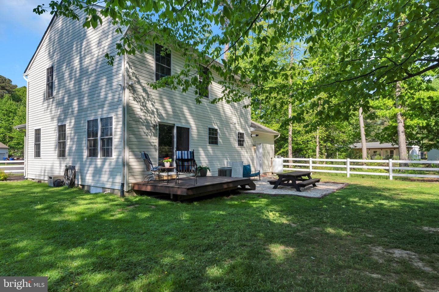 118 Stewart Lane photo 34