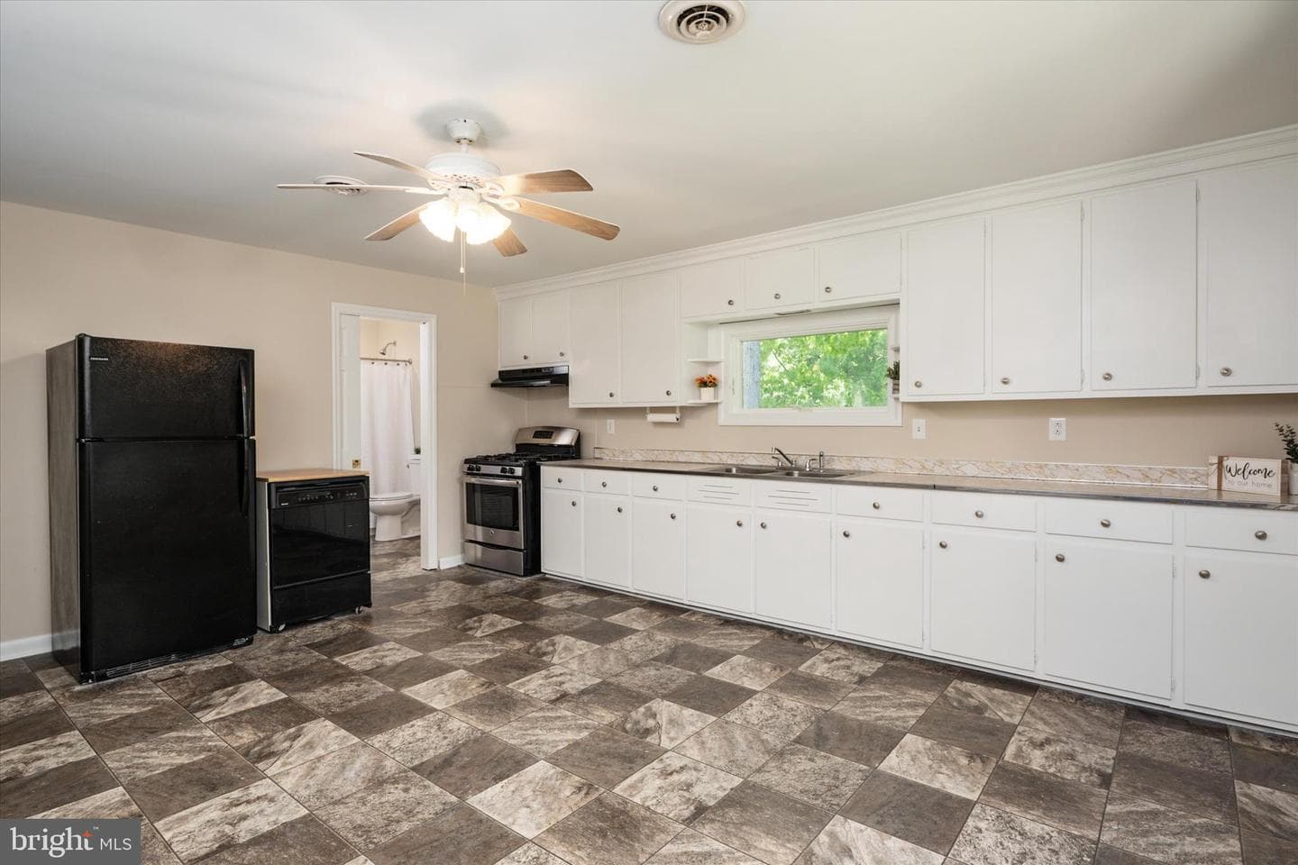 117 Rebel Road photo 12