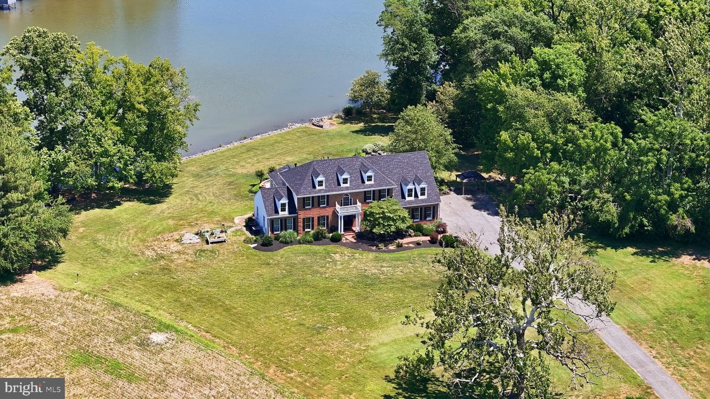 1810 Love Point Road photo 9