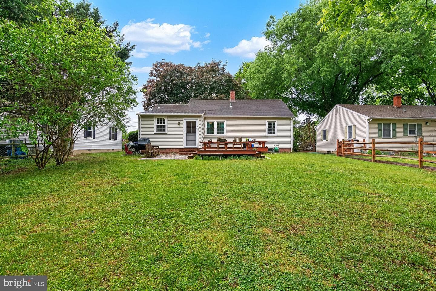 313 Oak Street photo 23