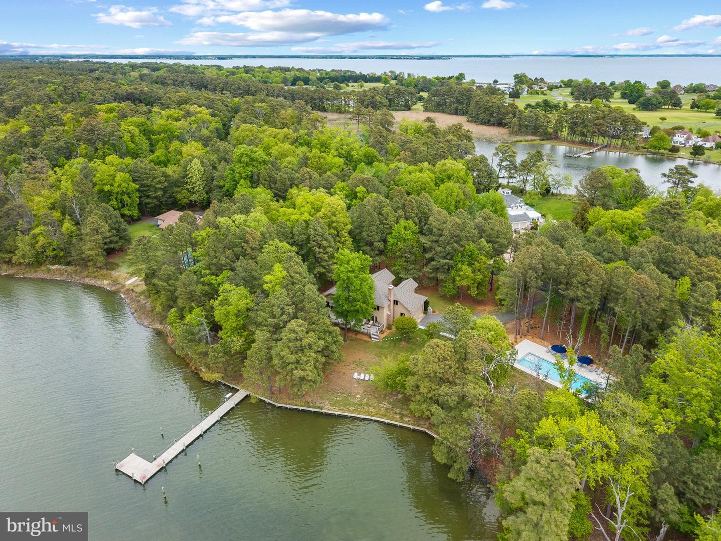 132 Tanners Point Drive photo 3
