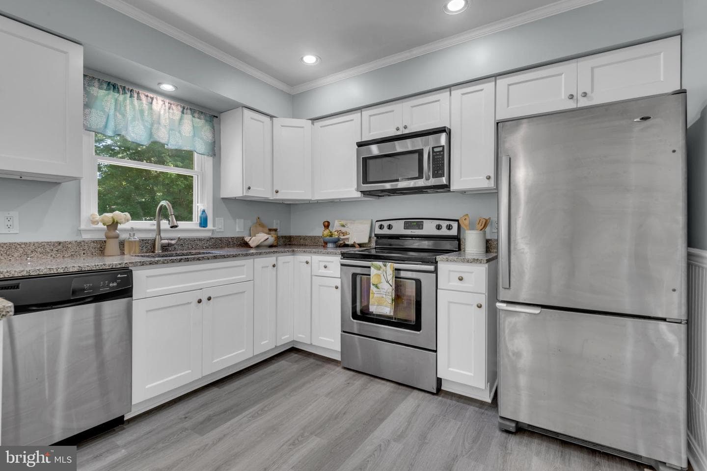 607 Kimberly Way photo 18