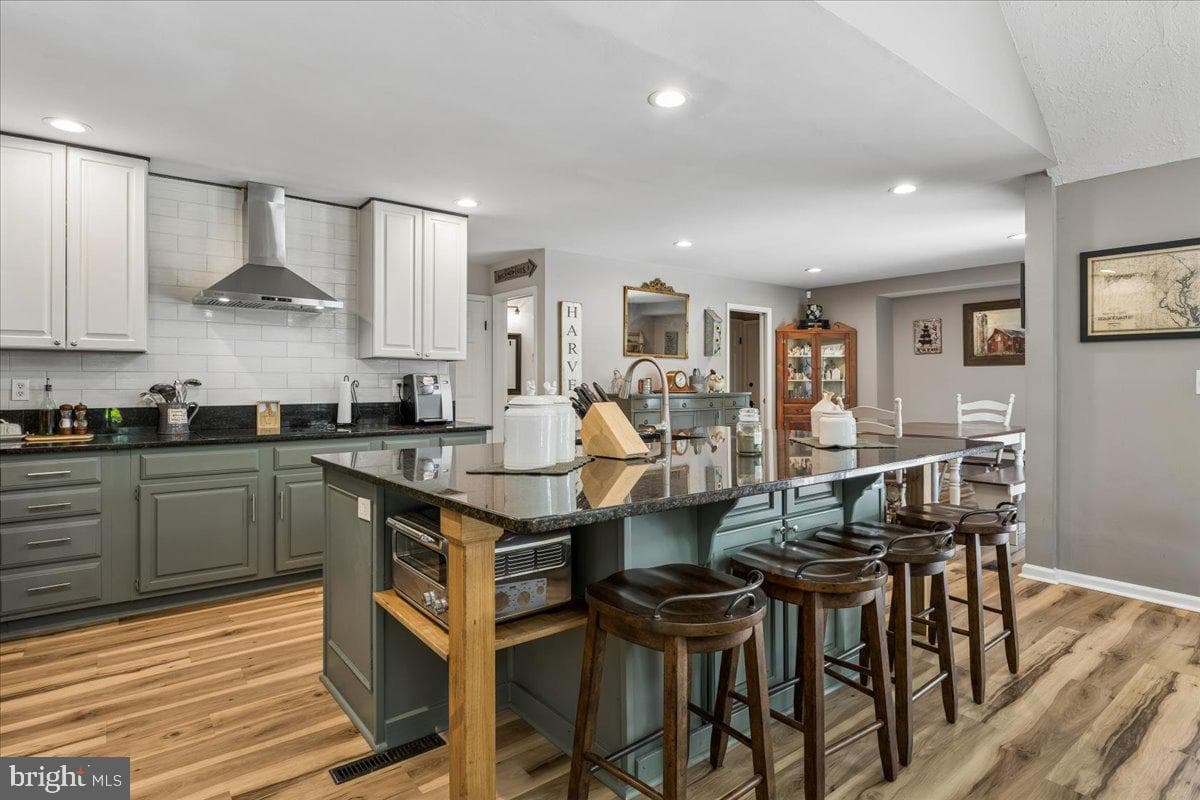 350 Prospect Bay Drive W photo 10