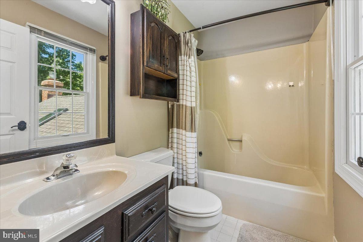 350 Prospect Bay Drive W photo 43