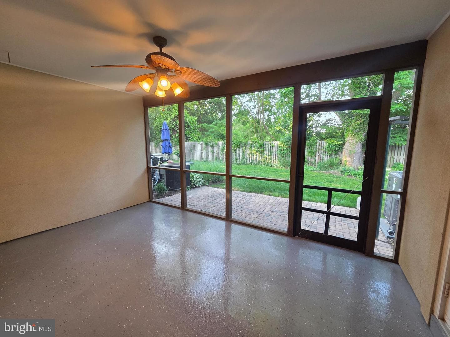 54 Queen Caroline Court photo 25