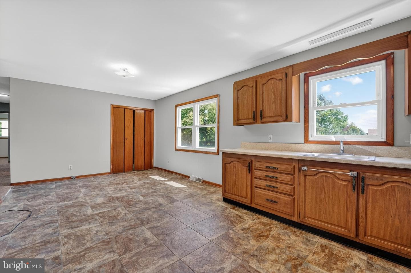 211 Long Point Road photo 21