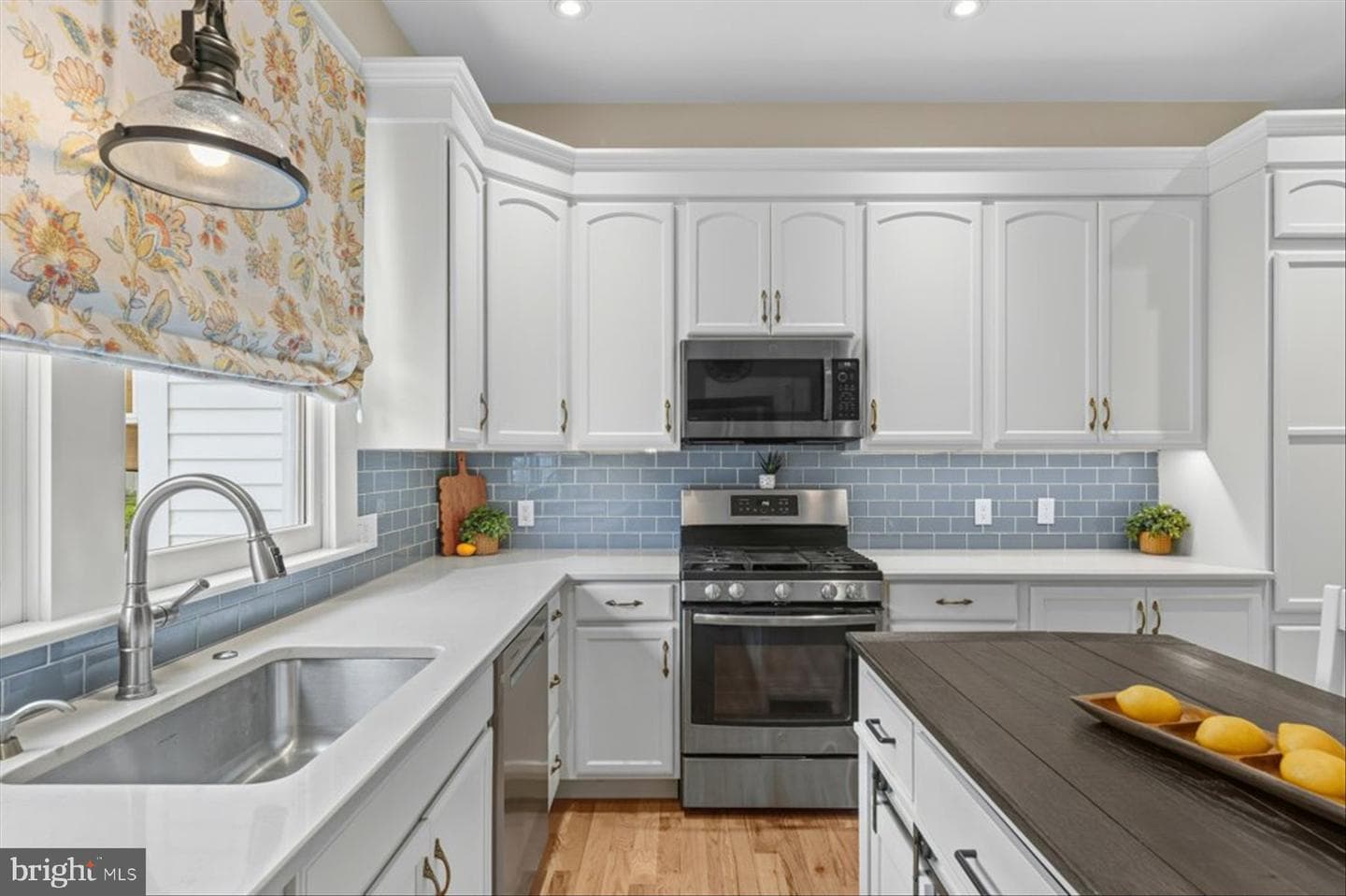108 Maple Avenue photo 10