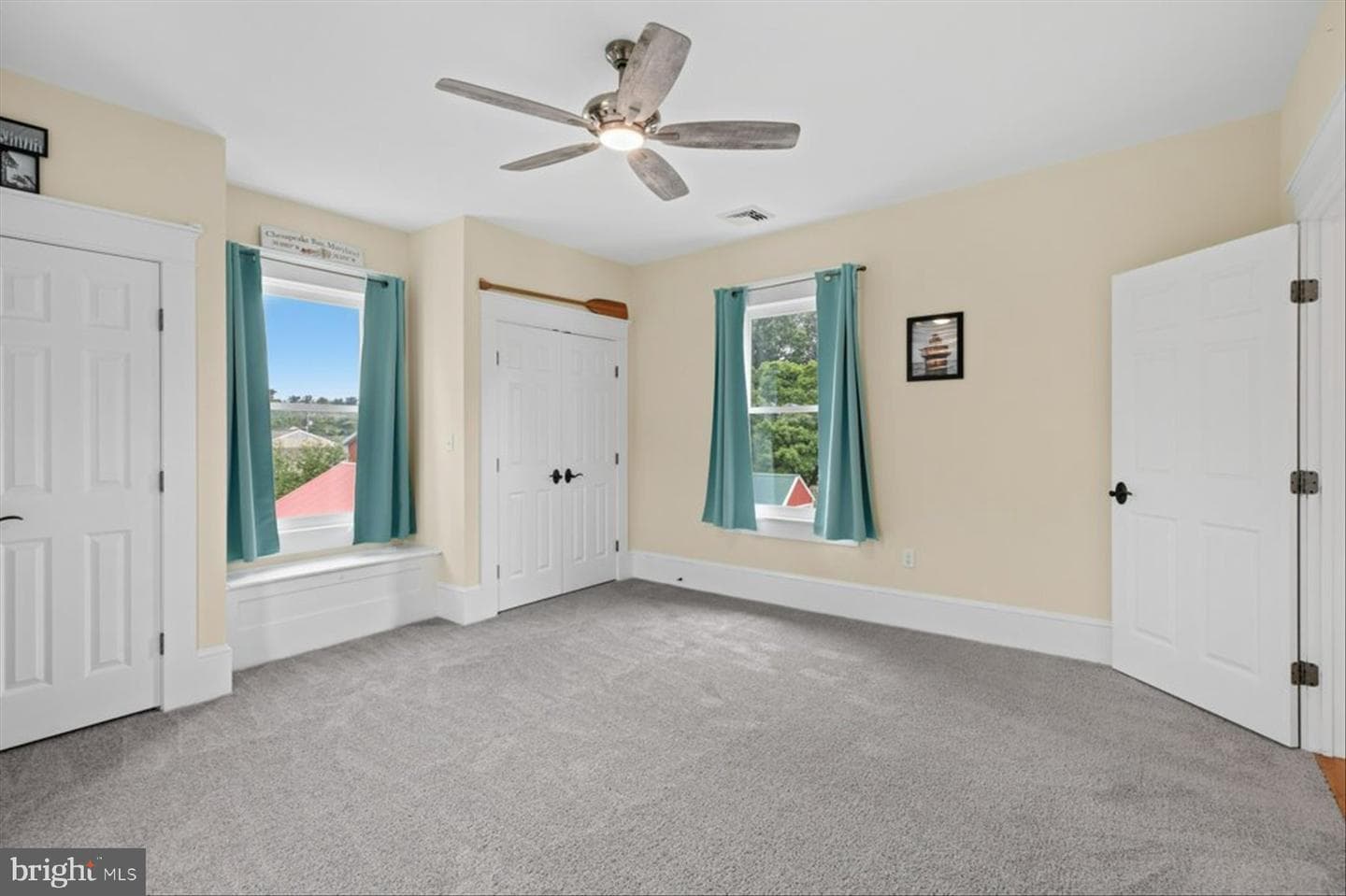 108 Maple Avenue photo 50