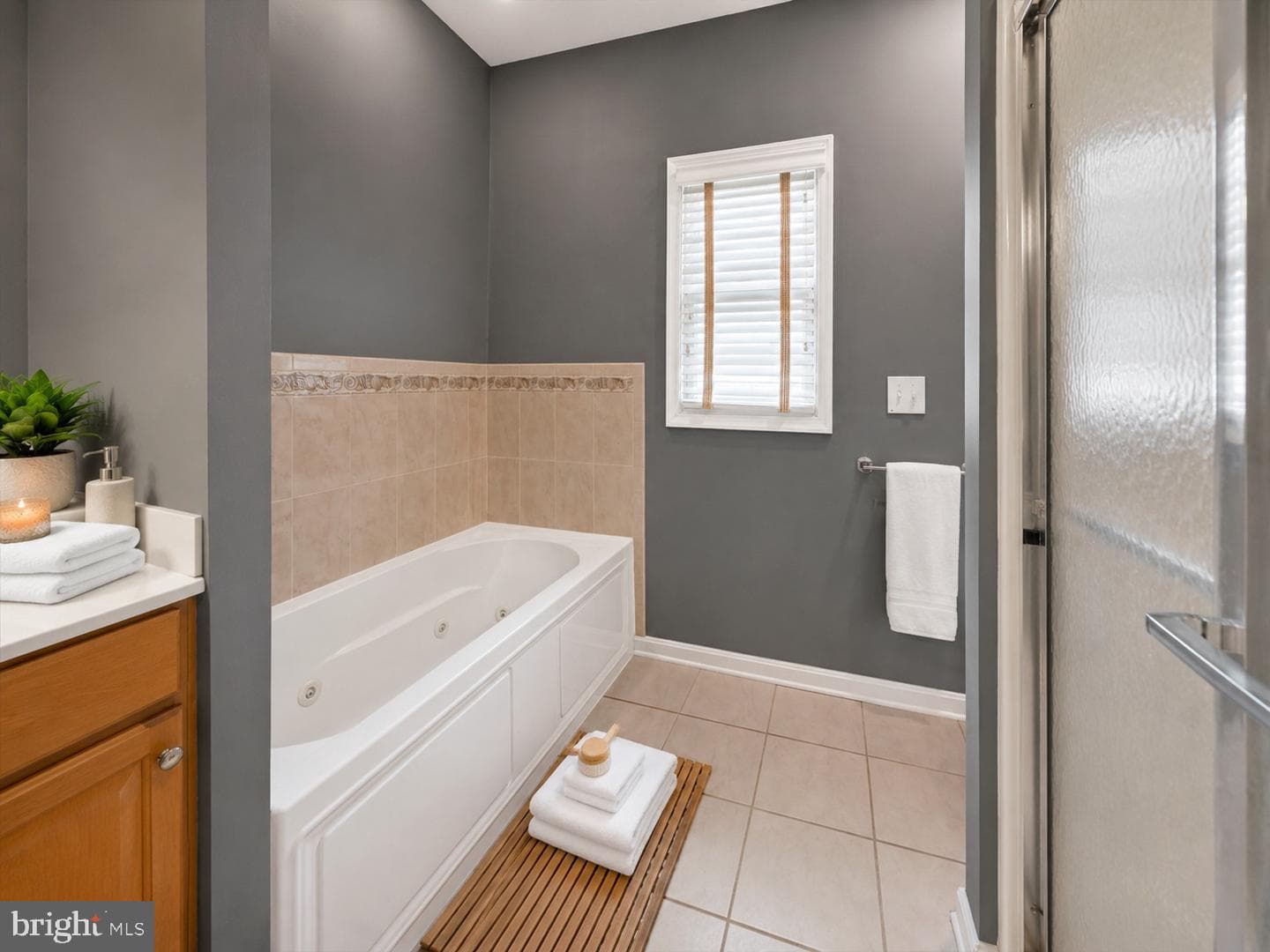 1024 Avalon Court photo 43