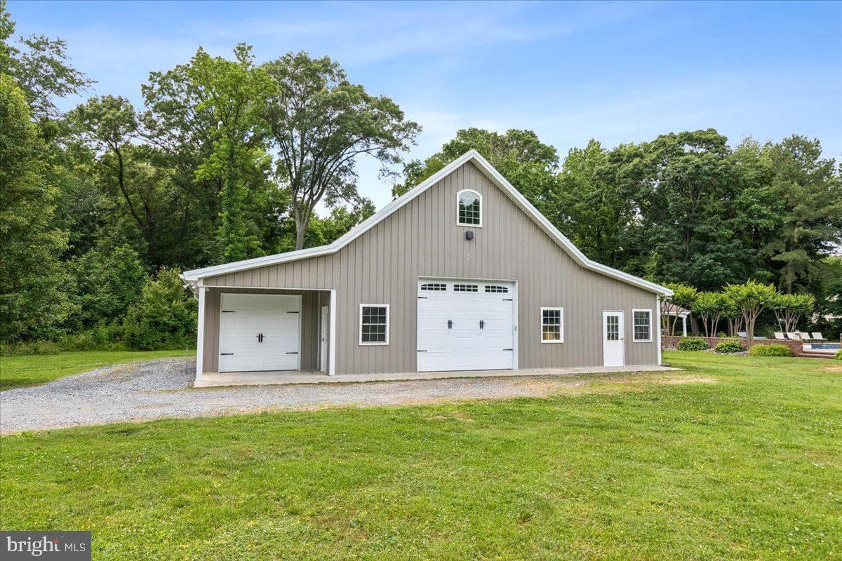 102 Little Neck Road photo 64