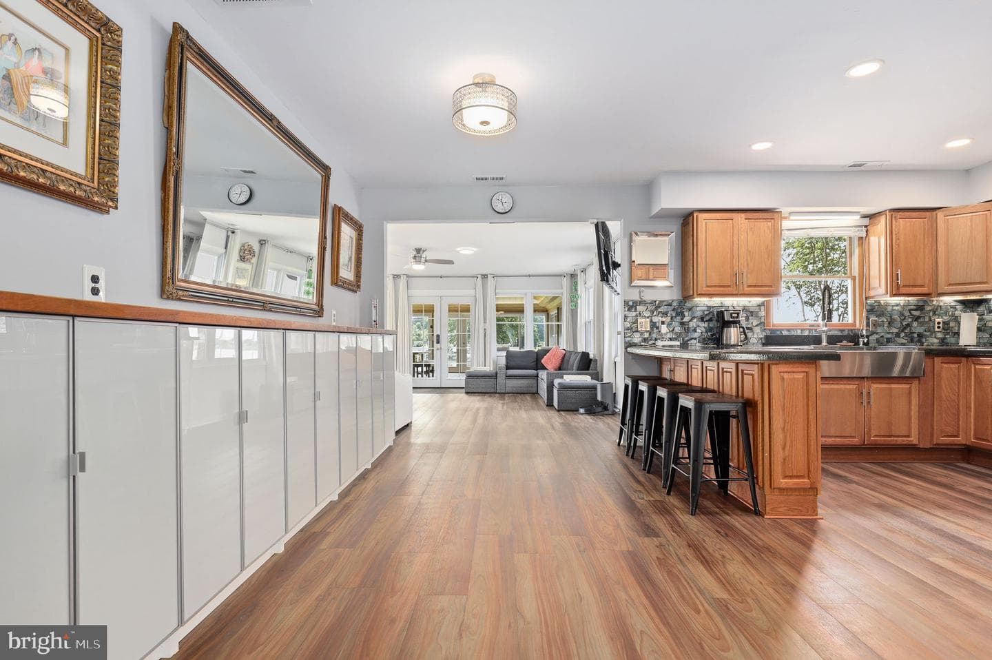 504 Victoria Drive photo 21