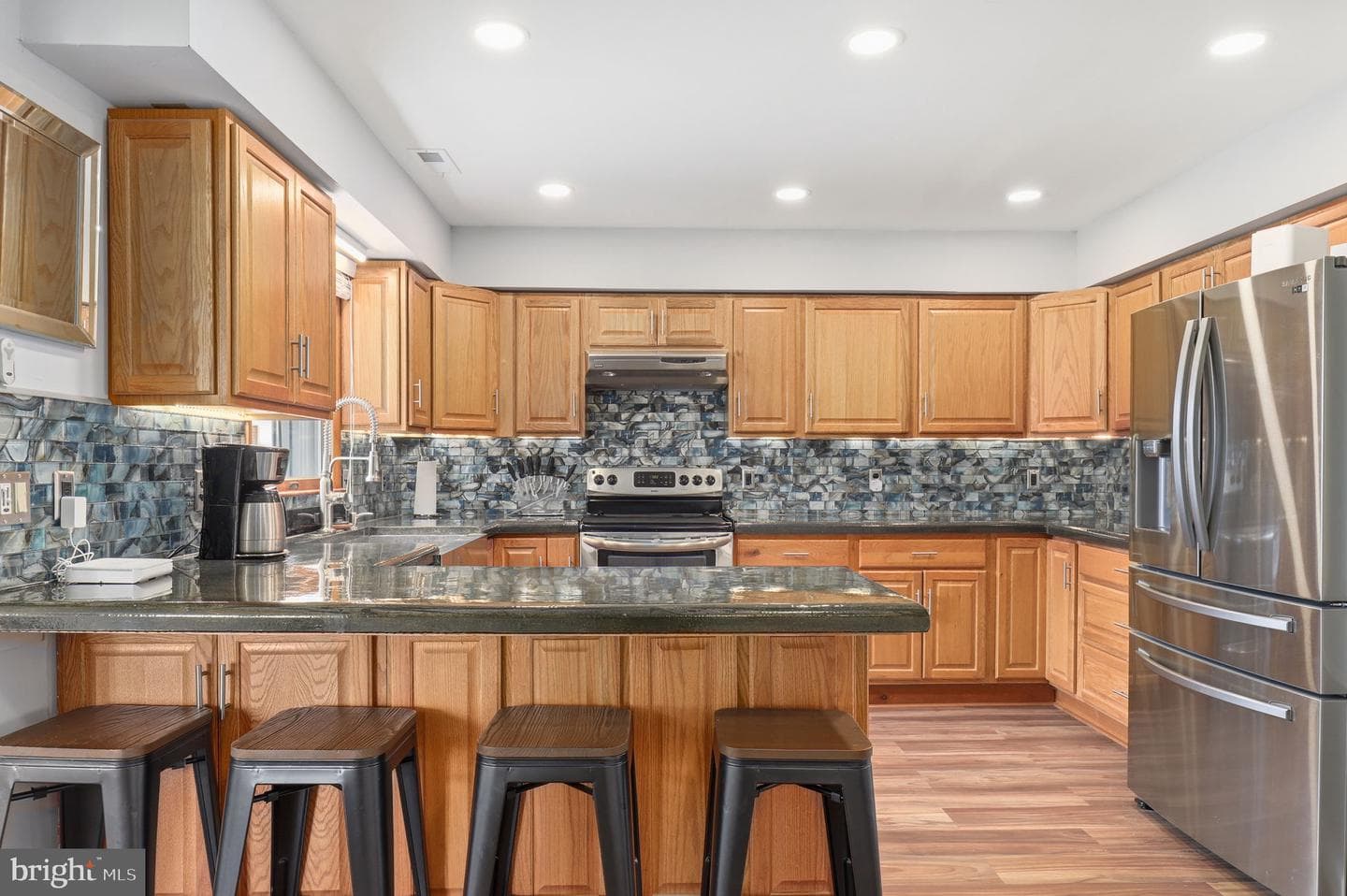 504 Victoria Drive photo 25