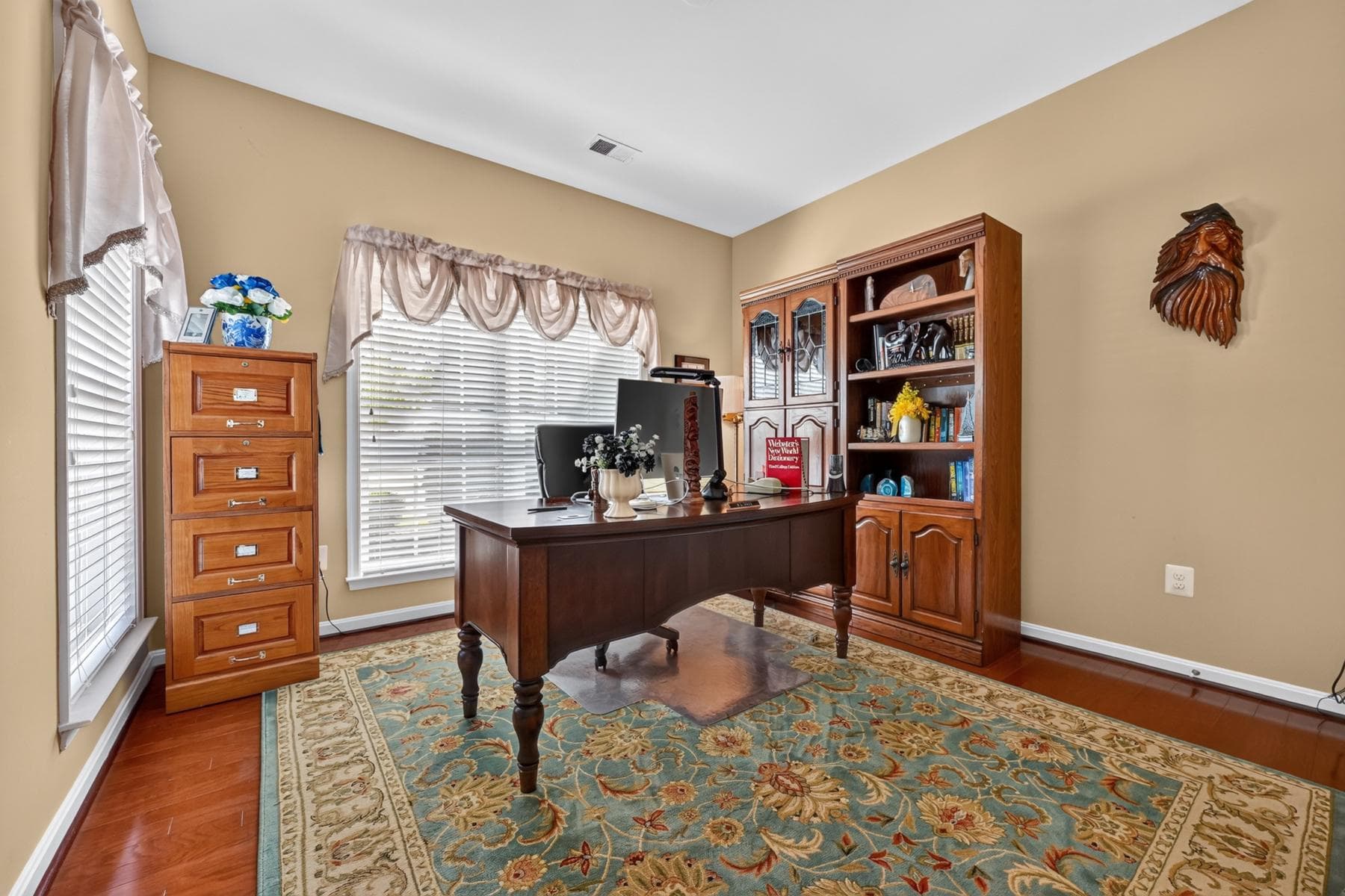 510 Symphony Way photo 23