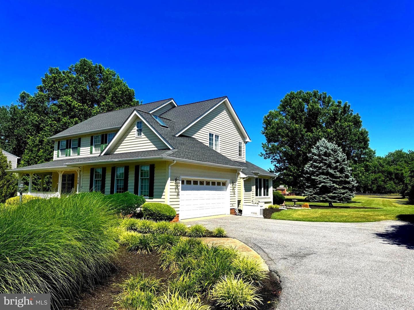 116 Prospect Bay Drive W photo 3
