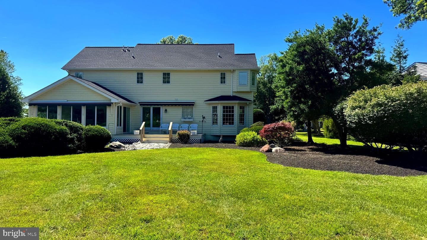 116 Prospect Bay Drive W photo 35