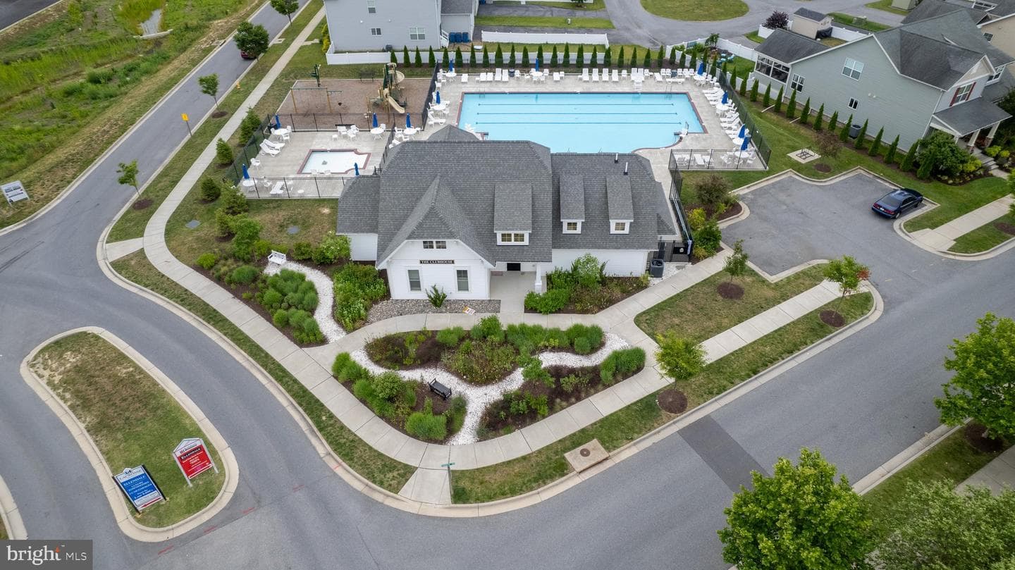 102 Sophie Lane photo 45