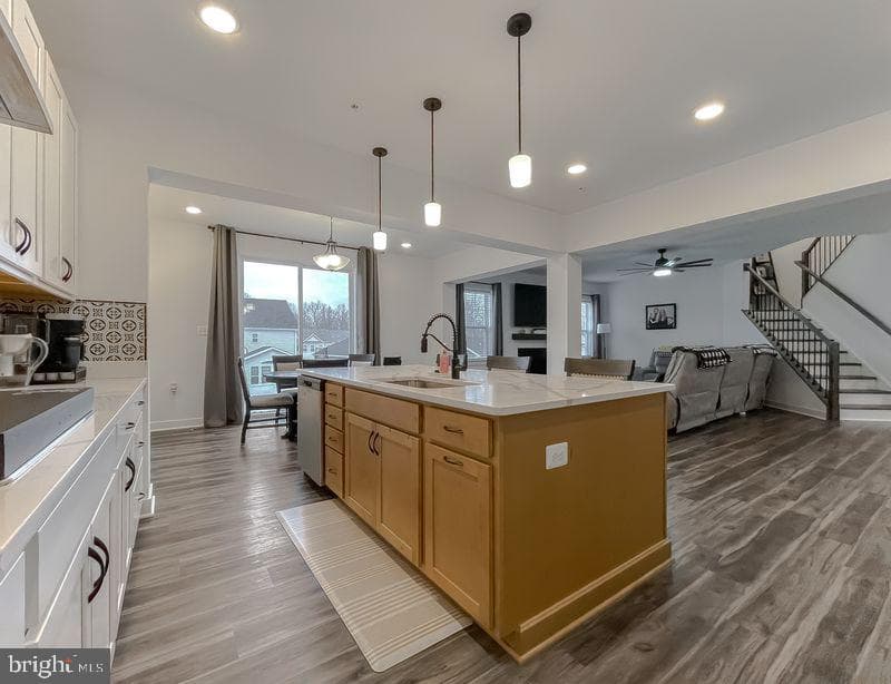 41536 Fairwood Court photo 28