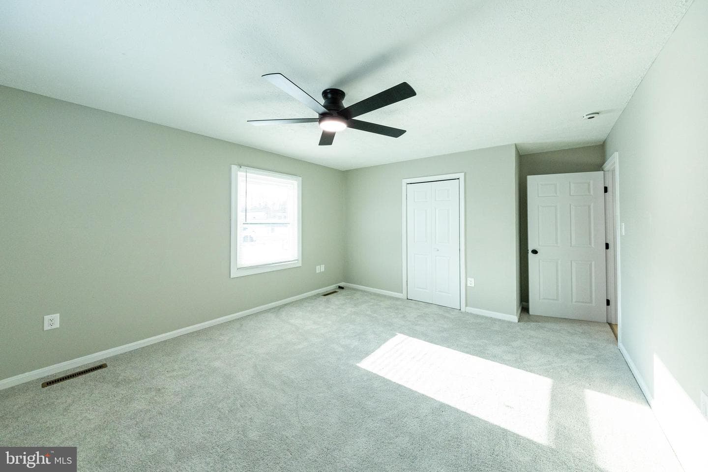 45756 Sayre Drive photo 20
