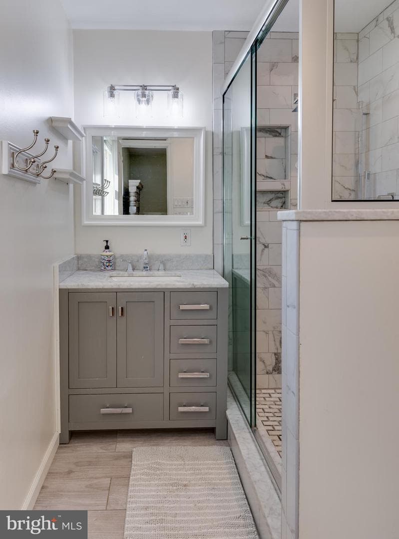 44125 Louisdale Road photo 19