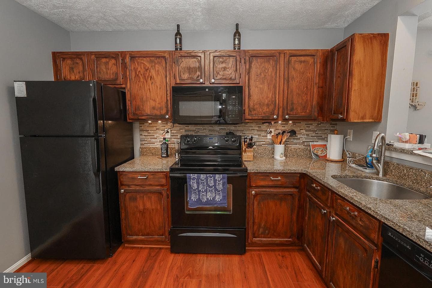 22141 Saint Leonards Circle photo 19