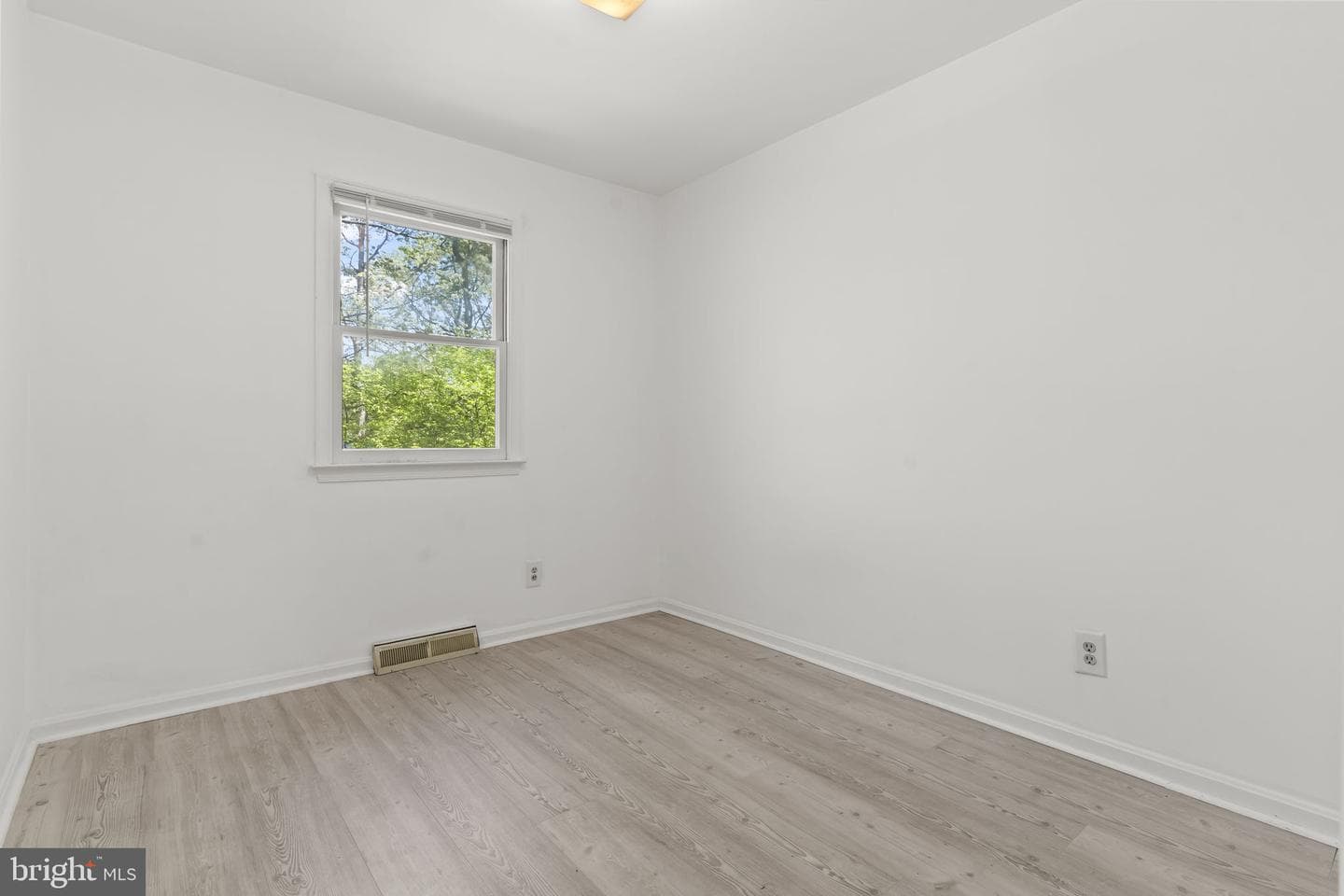 22424 Greenview Court photo 28