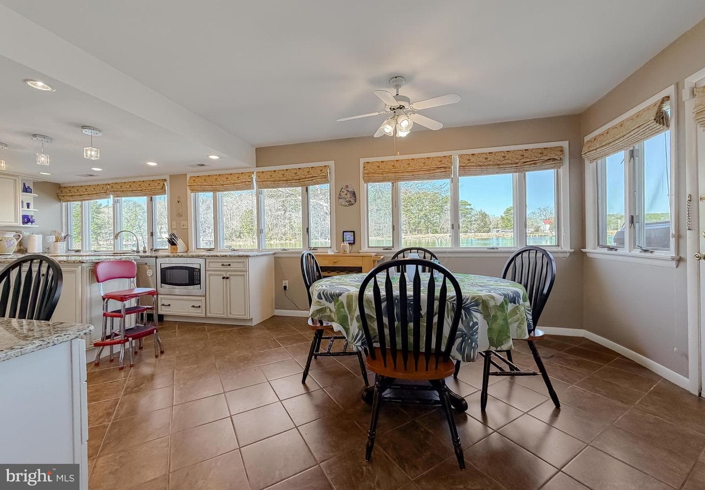49716 Airedele Road photo 33