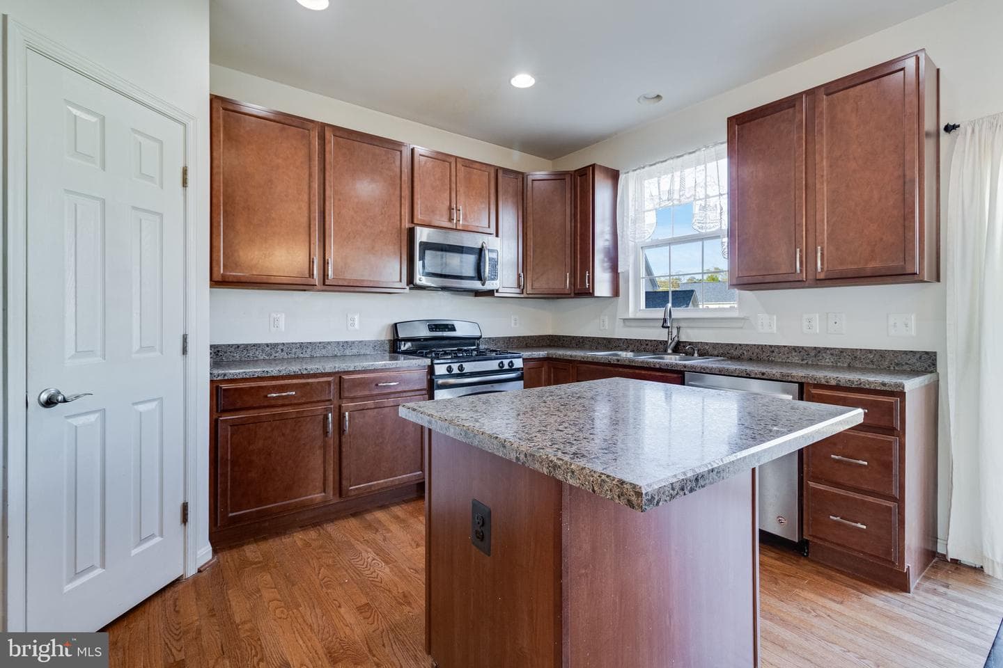 22277 Scott Circle photo 13