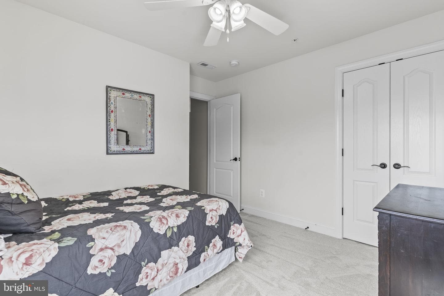 46976 Pembrooke Street photo 26
