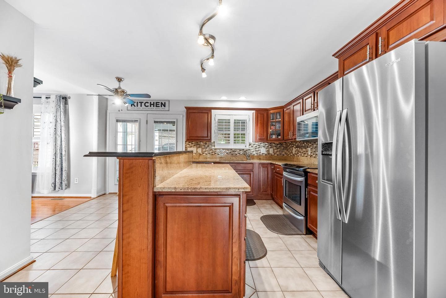 45416 Buttercup Lane photo 6