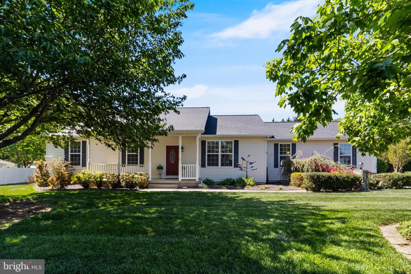 38425 Rooster Lane photo 5