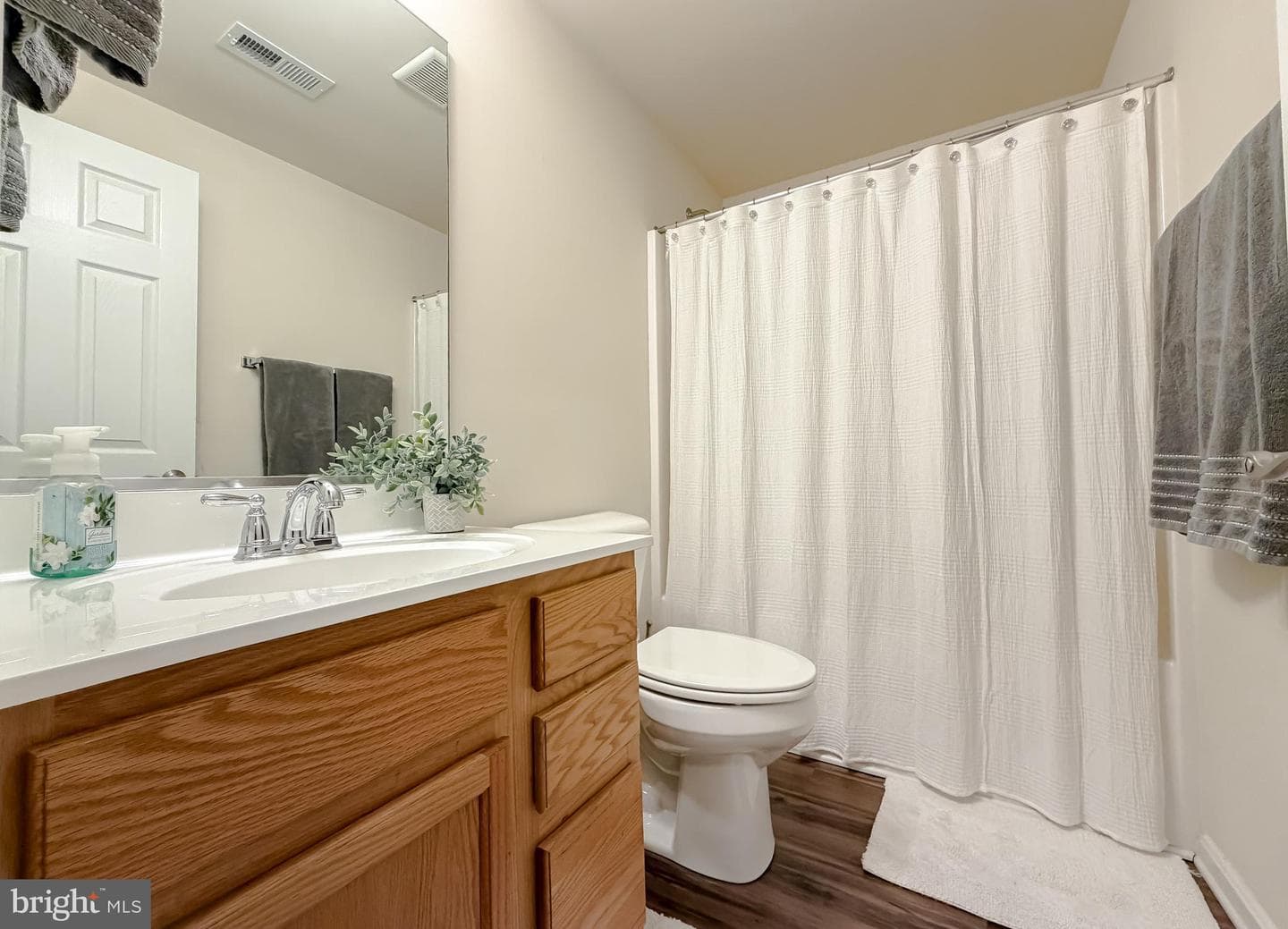 21335 Fairwood Court photo 31
