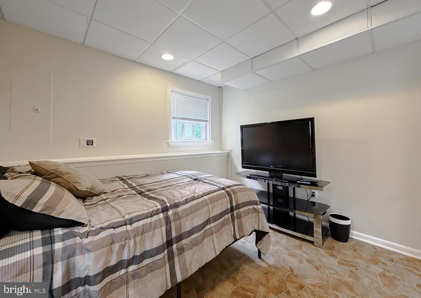 21293 Scarborough Drive photo 35