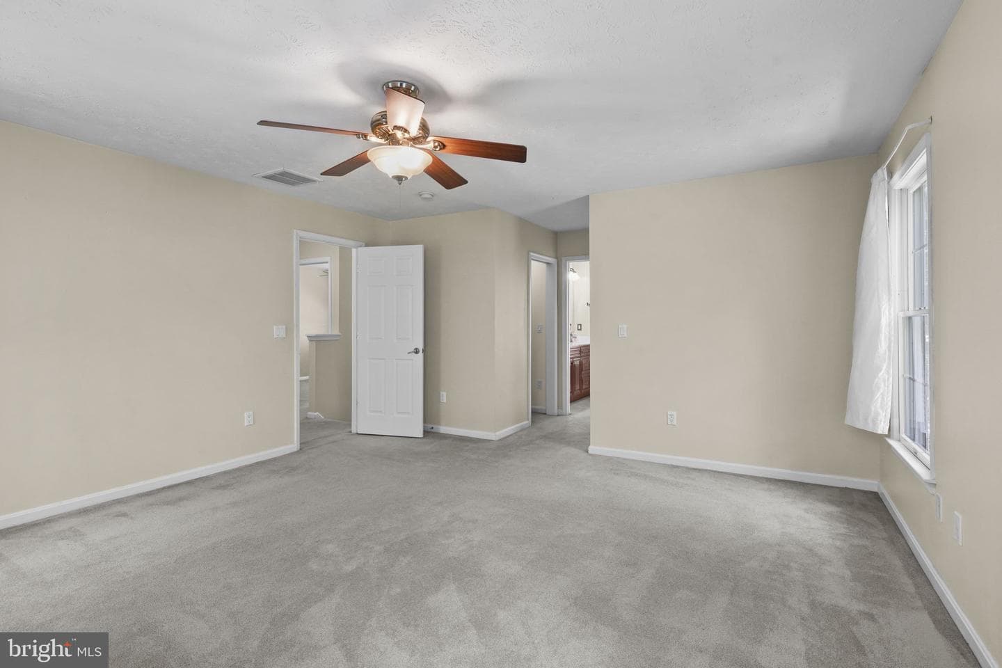 23134 Clover Ridge Lane photo 13